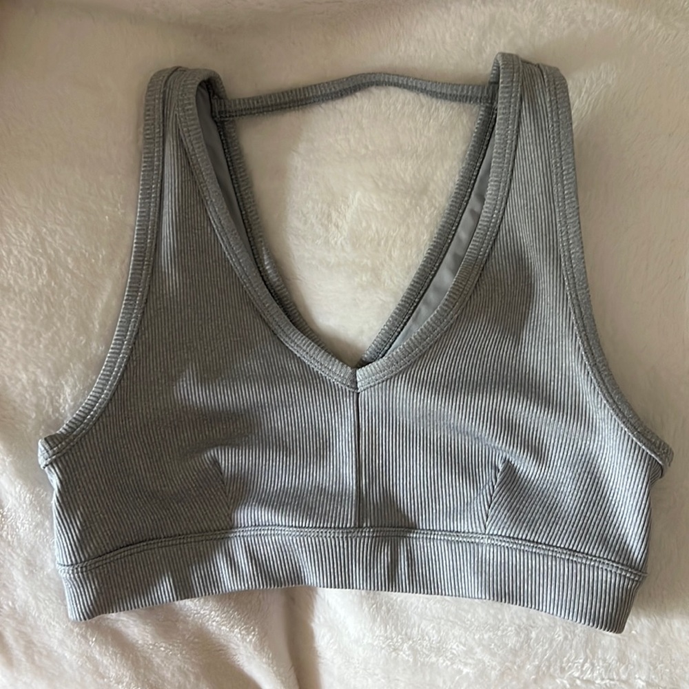 Alo yoga grey sports bra